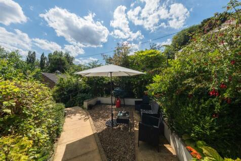 8 Runcorn Road-026.jpg
