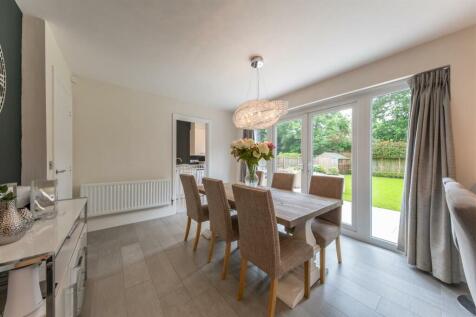 6 Stirling Close-005.jpg