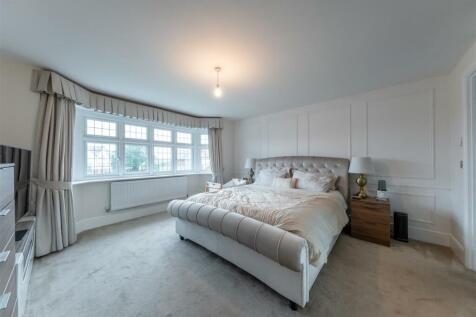 6 Stirling Close-021.jpg