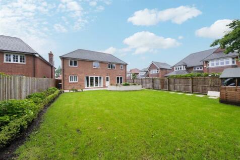 6 Stirling Close-047.jpg