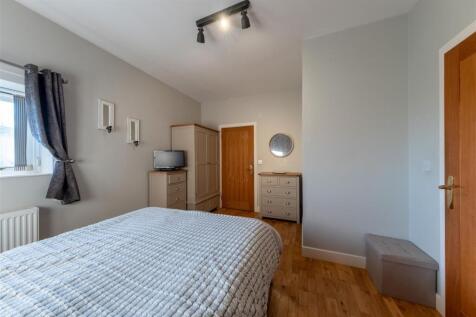 4 Marsh Lane-026.jpg