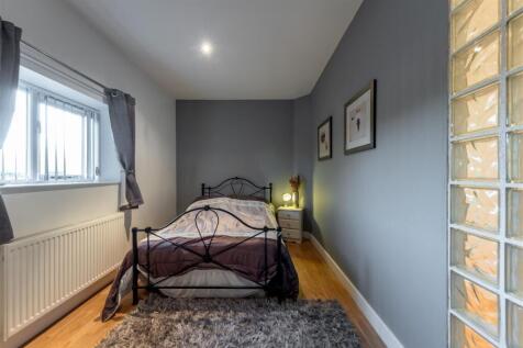 4 Marsh Lane-035.jpg