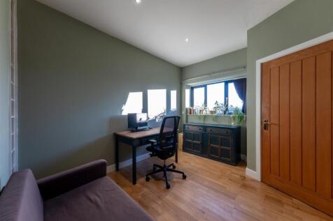 4 Marsh Lane-033.jpg