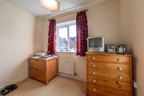 3 Sandbach Drive-2-013.JPG