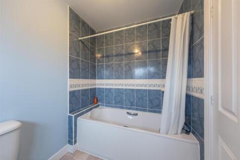 3 Sandbach Drive-2-012.JPG
