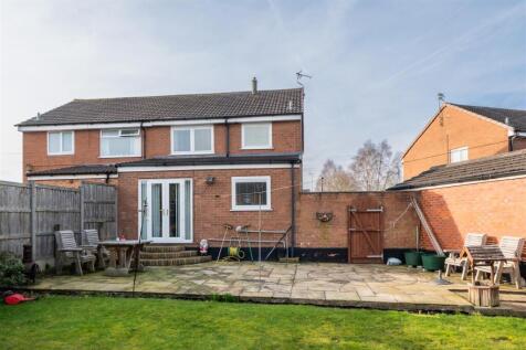 4 Meadow Lane-030.jpg
