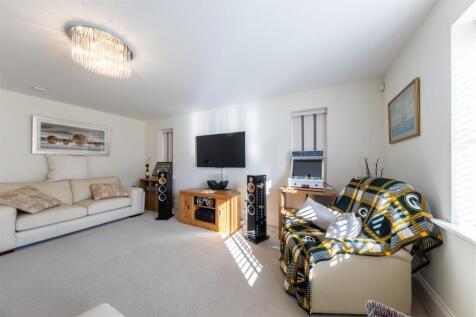 9 Meadowside-021.jpg