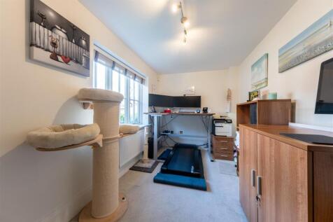 9 Meadowside-026.jpg