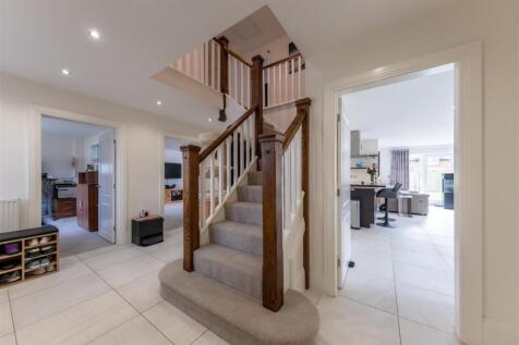 9 Meadowside-029.jpg