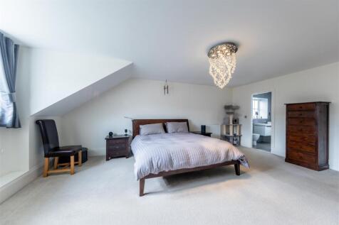 9 Meadowside-035.jpg