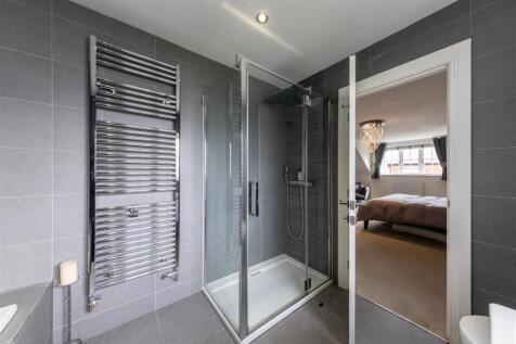9 Meadowside-043.jpg