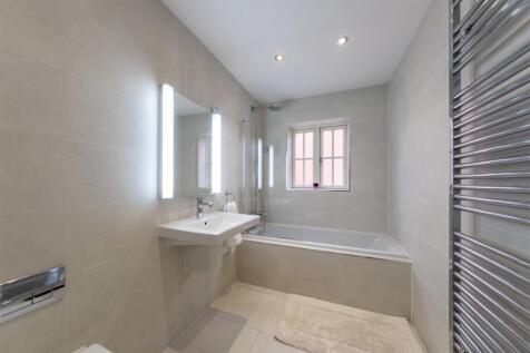 9 Meadowside-053.jpg