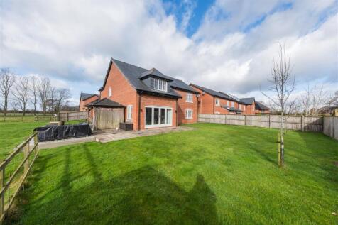9 Meadowside-059.jpg