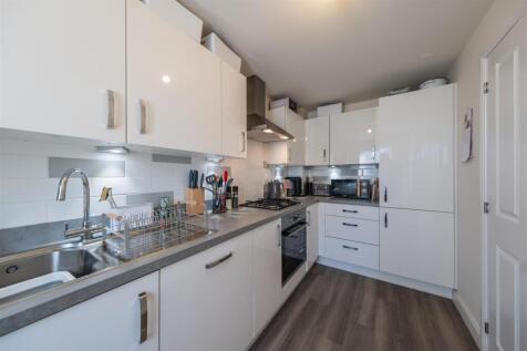 17 Dahlia Crescent-002.jpg