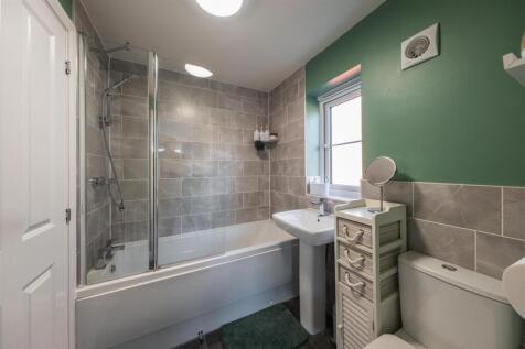 17 Dahlia Crescent-019.jpg