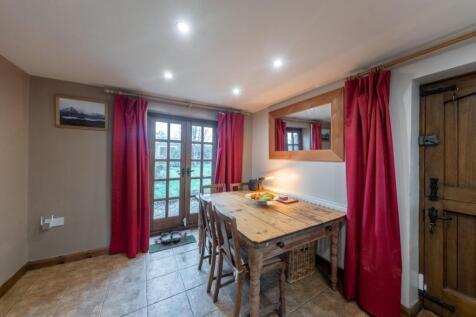2 Gallowclough Lane-007.JPG