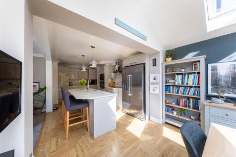 23 Waystead Close-005.jpg