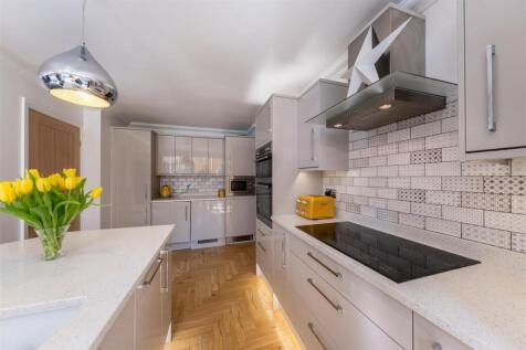 23 Waystead Close-007.jpg