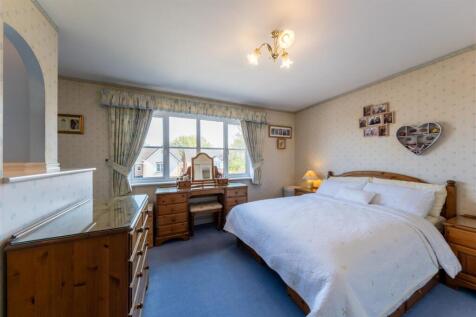 10 Knightsbridge Avenue-016.jpg