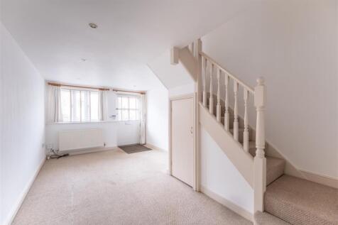 3 Broxton Hall Mews-004.jpg