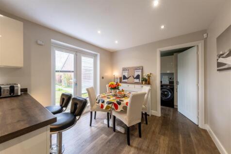 18 Williams Drive-004.jpg