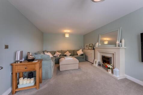 18 Williams Drive-009.jpg