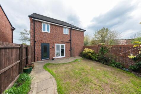 18 Williams Drive-034.jpg