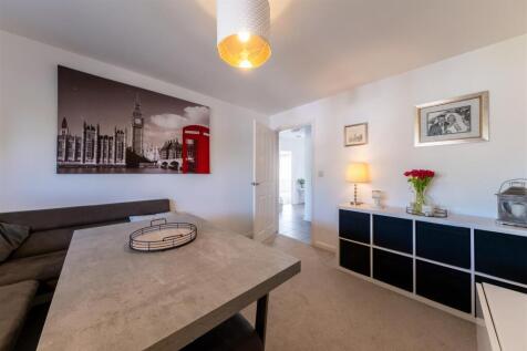 76 Ravencroft Street -016.jpg