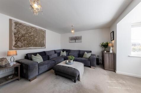76 Ravencroft Street -020.jpg