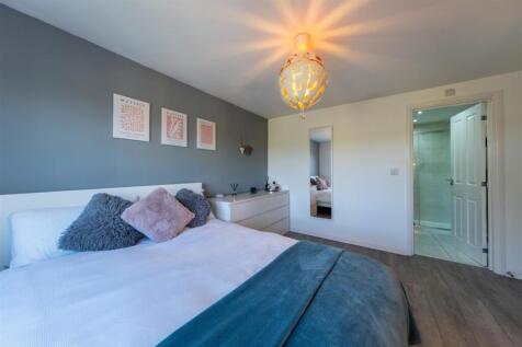 76 Ravencroft Street -031.jpg