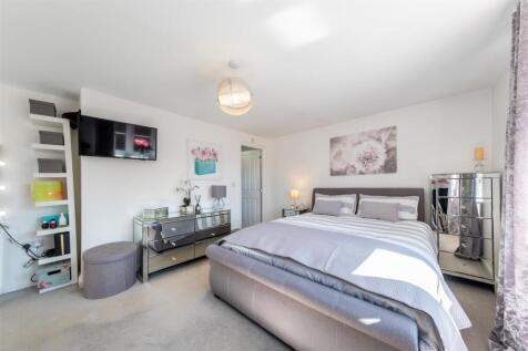 76 Ravencroft Street -036.jpg