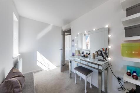 76 Ravencroft Street -039.jpg