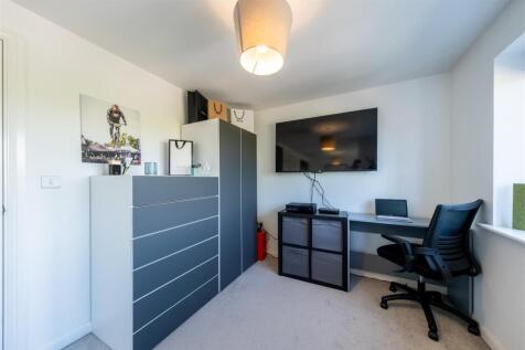 76 Ravencroft Street -047.jpg