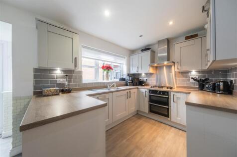 68 Western Way-018.JPG