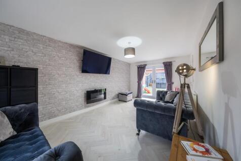 68 Western Way-014.JPG