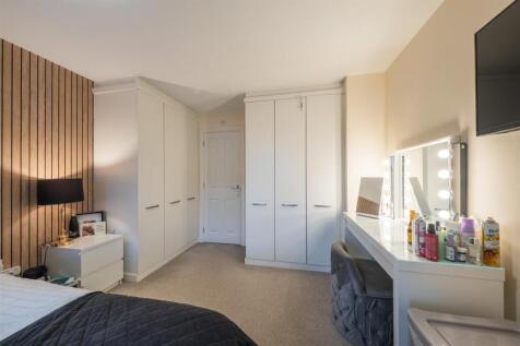 68 Western Way-002.JPG