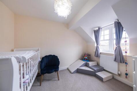 68 Western Way-008.JPG