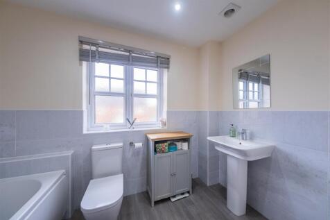68 Western Way-011.JPG