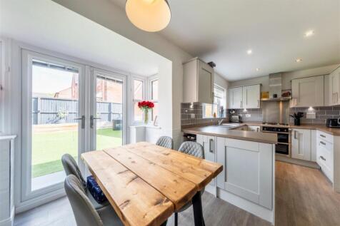 Kitchen-004.JPG