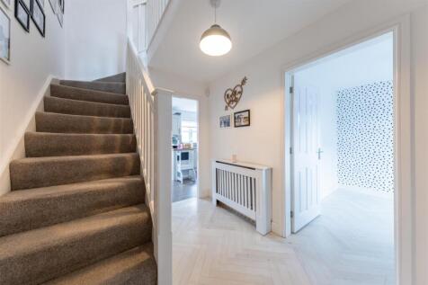 hallway-016.JPG