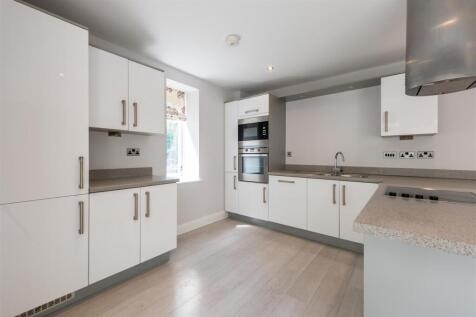 8 Petherton House-006.jpg