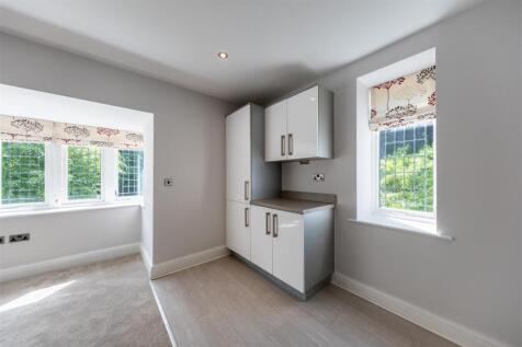 8 Petherton House-009.jpg