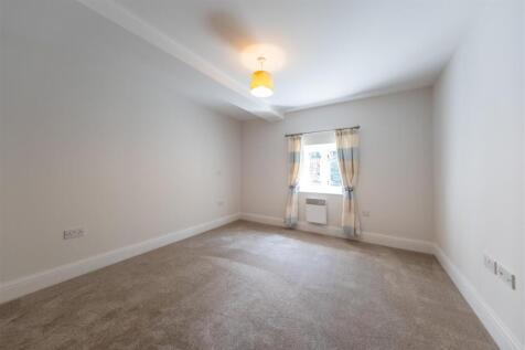 8 Petherton House-016.jpg