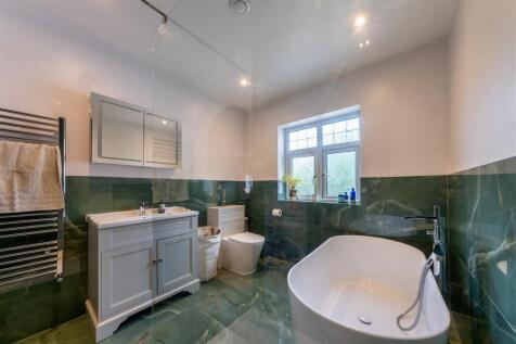 172 Swanlow Lane-051.jpg