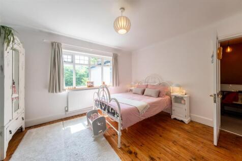172 Swanlow Lane-037.jpg
