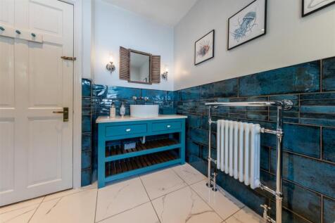 172 Swanlow Lane-060.jpg
