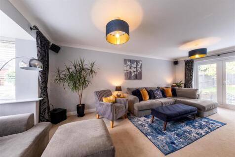 39 Shakerley Close-015.jpg