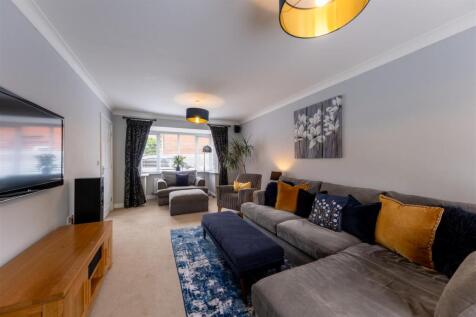 39 Shakerley Close-017.jpg