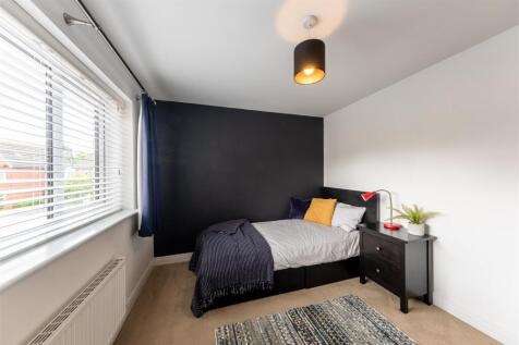 39 Shakerley Close-035.jpg