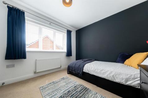 39 Shakerley Close-036.jpg